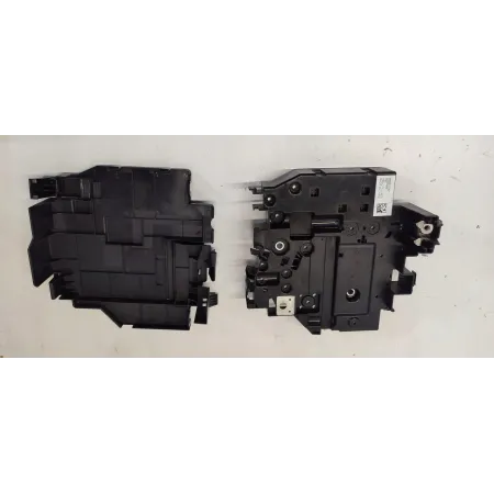 VOLVO XC40 KLEMA ROZDZIELACZ PRĄDU 32265898