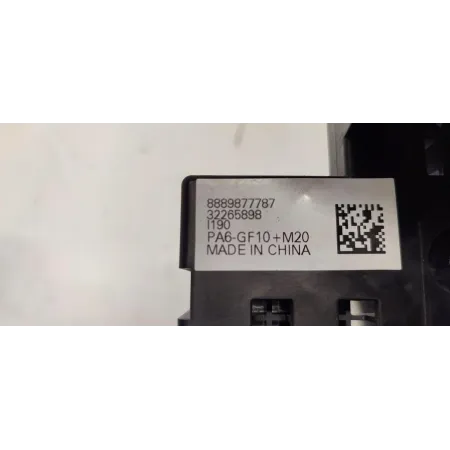 VOLVO XC40 KLEMA ROZDZIELACZ PRĄDU 32265898