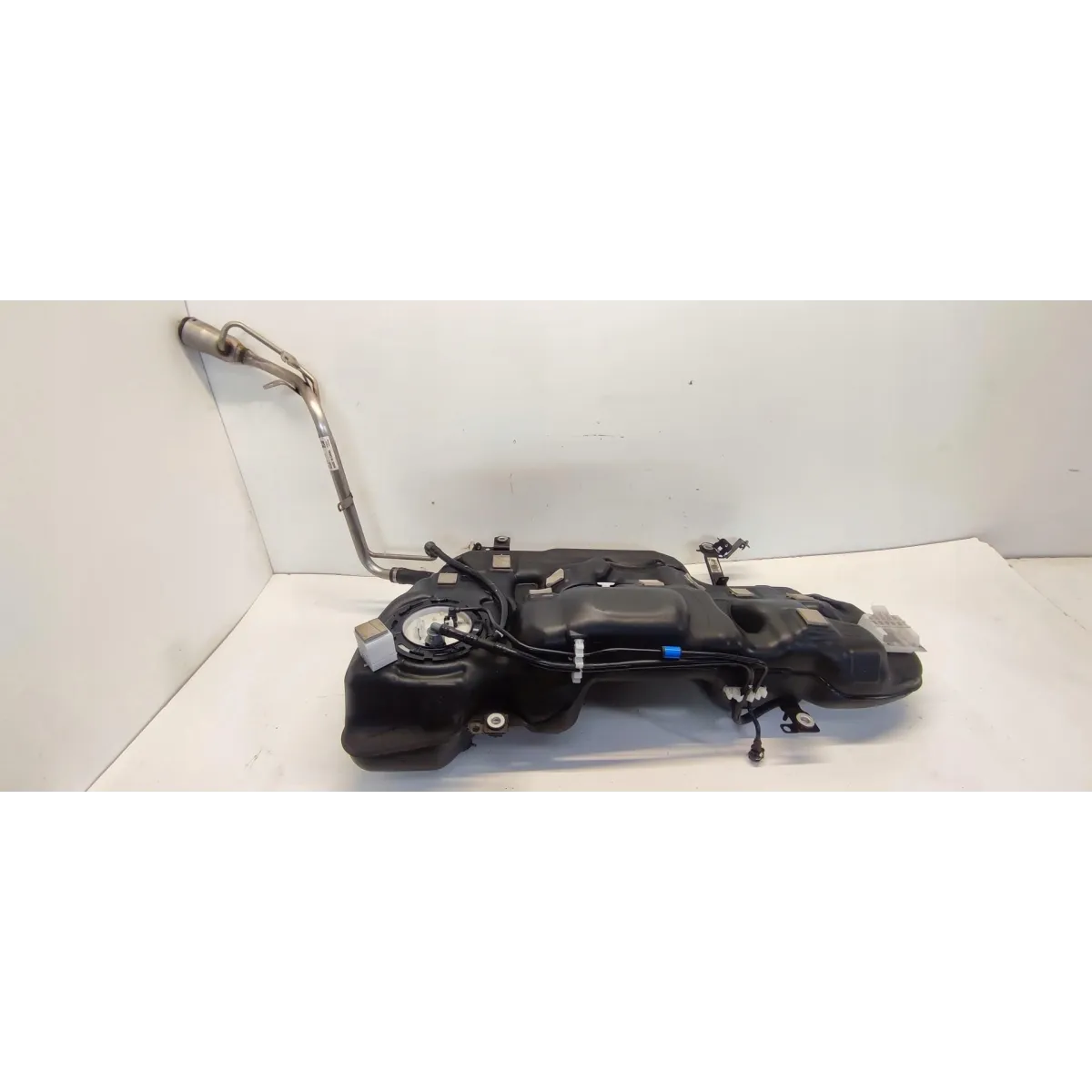 VOLVO XC40 ZBIORNIK PALIWA 32242968 32139115 32312205 31452992