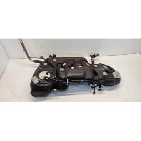 VOLVO XC40 ZBIORNIK PALIWA 32242968 32139115 32312205 31452992