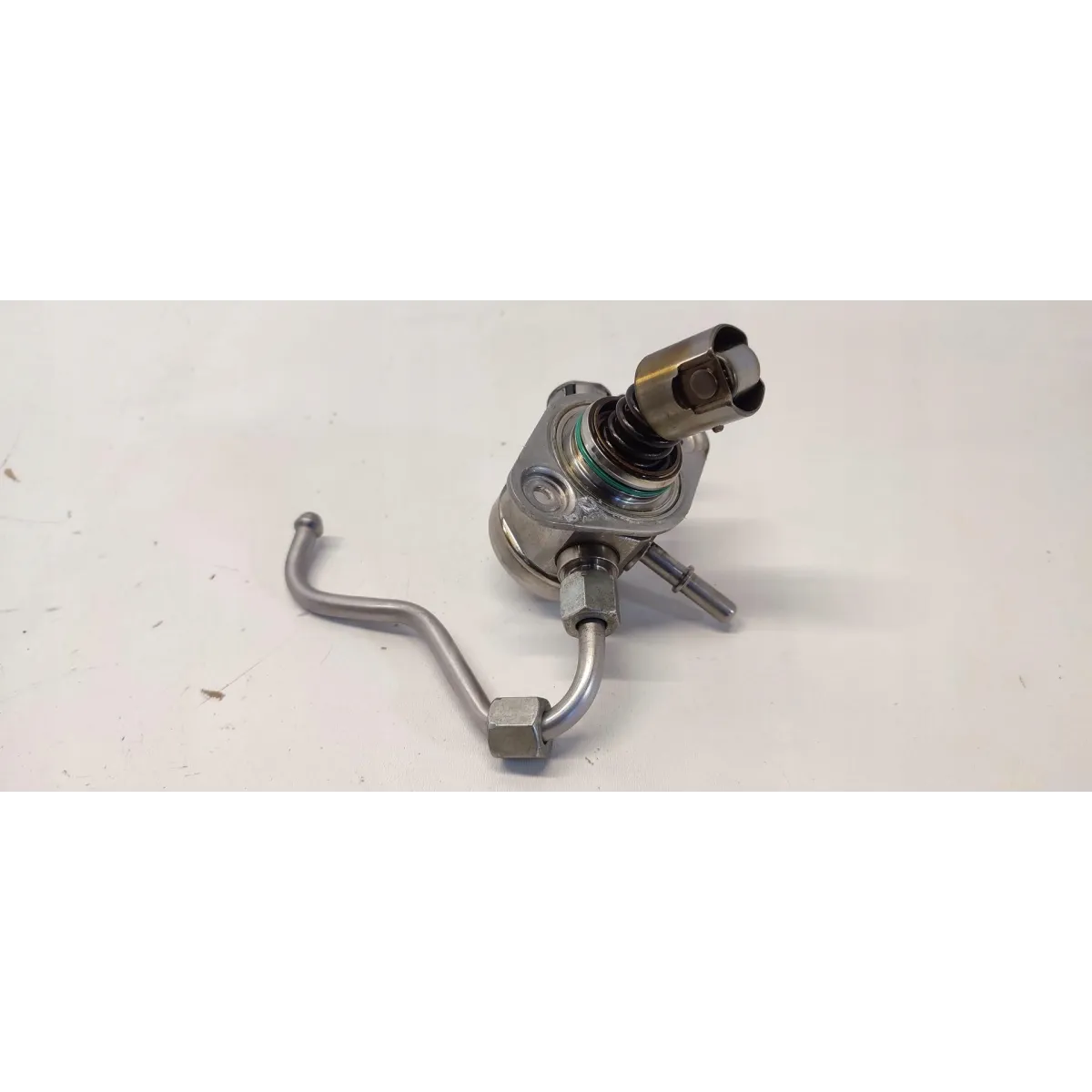 VOLVO XC40 POMPA PALIWA 31405318