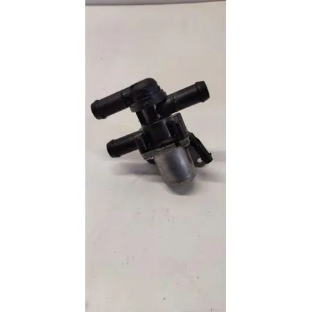 VOLVO XC40 POMPKA WODY 31461924