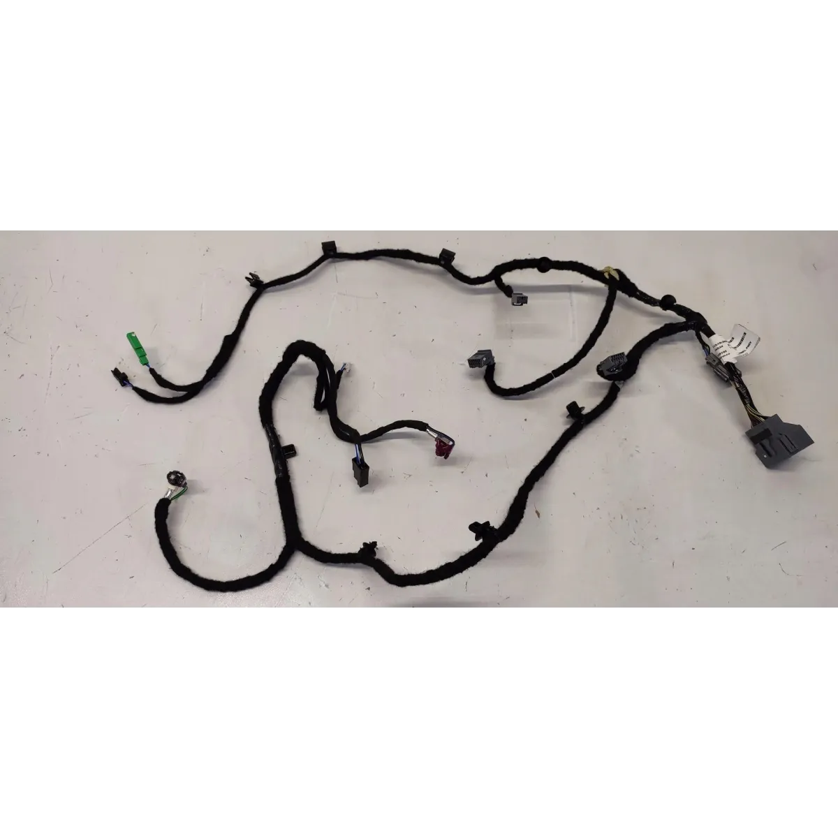 VOLVO XC40 WIĄZKA TUNELU 32141643