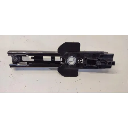 VOLVO XC40 REGULACJA PASA 8632605
