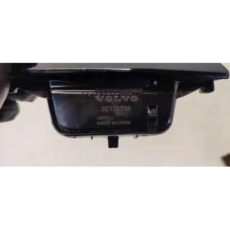 VOLVO XC40 SCHOWEK POPIELNICZKA 32130800 32130798