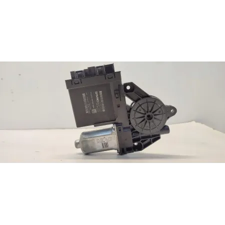 VOLVO XC40 SILNICZEK MODUŁ DRZWI PRAWY PRZÓD 31674756