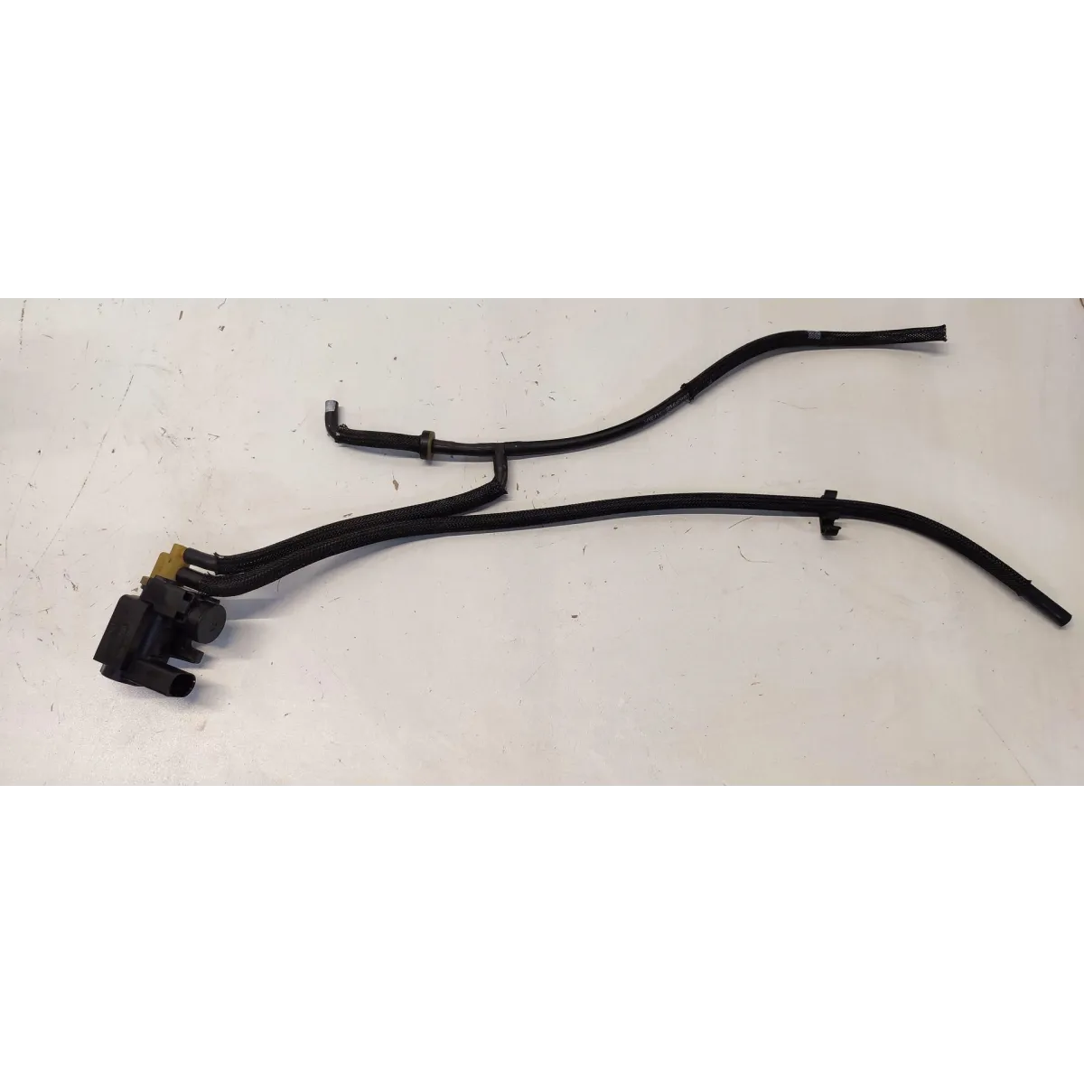 VOLVO XC40 ZAWÓR PODCIŚNIENIA PRZEWODY 32257161 31669617