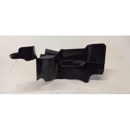 VOLVO XC40 OSŁONA BŁOTNIKA PRAWY PRZÓD 31497881