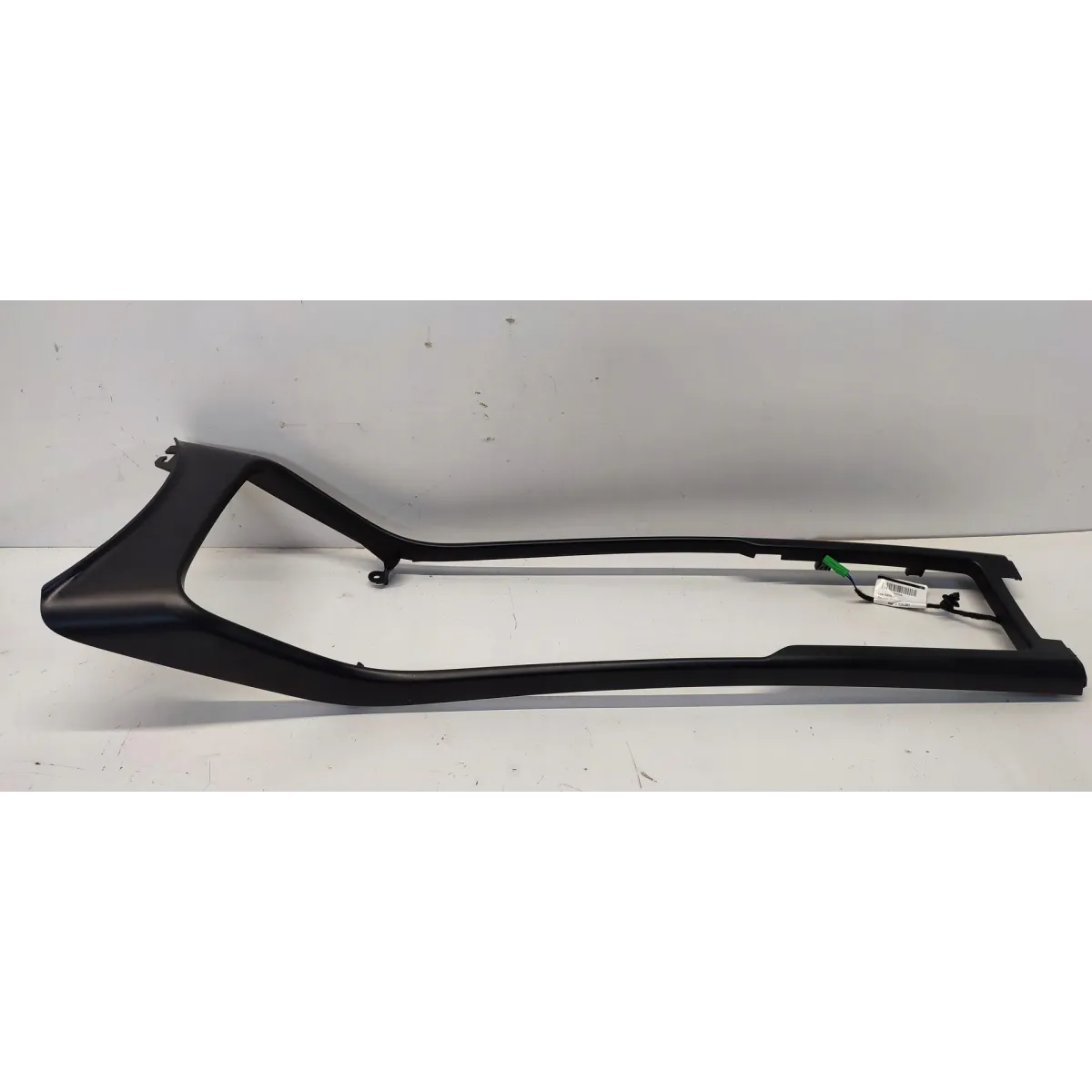 VOLVO XC40 RAMKA TUNELU ŚRODKOWEGO 32226897