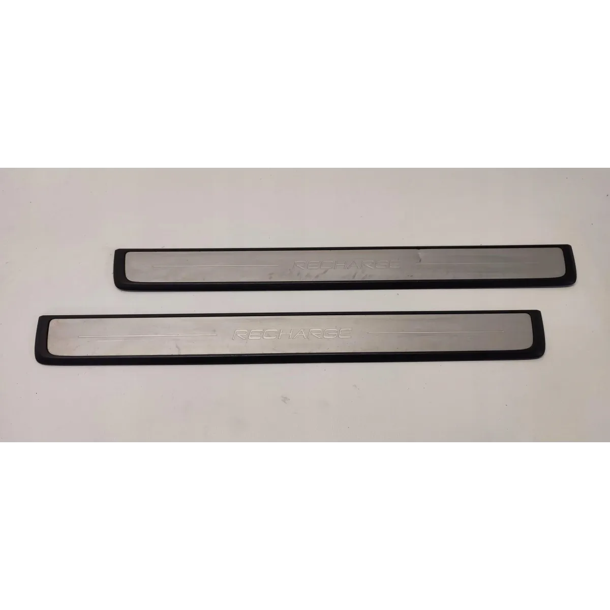 VOLVO XC40 LISTWY PROGOWE KOMPLET RECHARGE 32132599