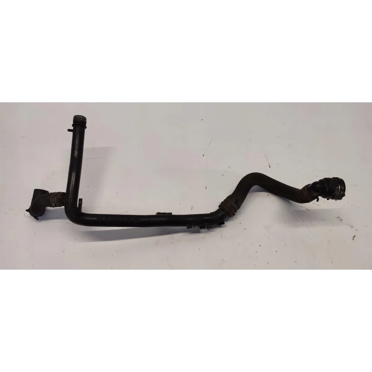 AUDI A3 8P PRZEWÓD RURA WODY 03L121065AJ